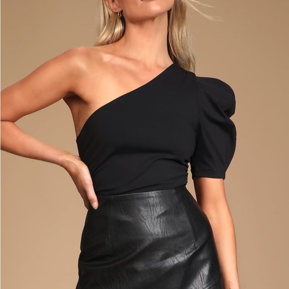 Free People Somethin Bout You Black Puff Sleeve One-Shoulder Bodysuit Size Small - Picture 5 of 7